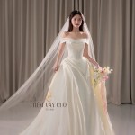 TVC808 Váy Cưới Đi Bàn, Đầm Cưới Dáng Ôm, Bệt Vai Ngang, Phi