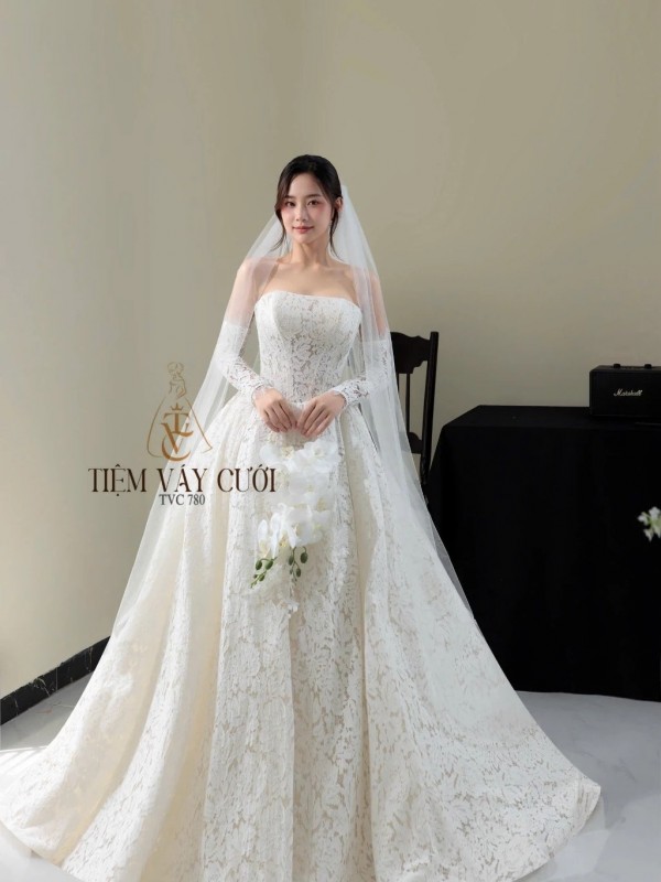 TVC780 Váy Cưới Đi Bàn, Đầm Cưới Đuôi Cá, Cúp Ngực, Xếp Ly