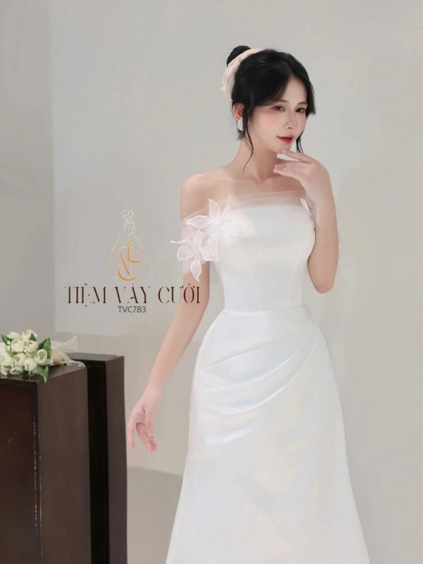 TVC783 Váy Cưới Đi Bàn, Đầm Cưới Xuông, Bệt Vai Ngang, Nhẹ Nhàng