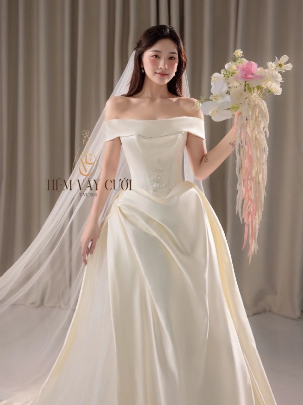 TVC808 Váy Cưới Đi Bàn, Đầm Cưới Dáng Ôm, Bệt Vai Ngang, Phi