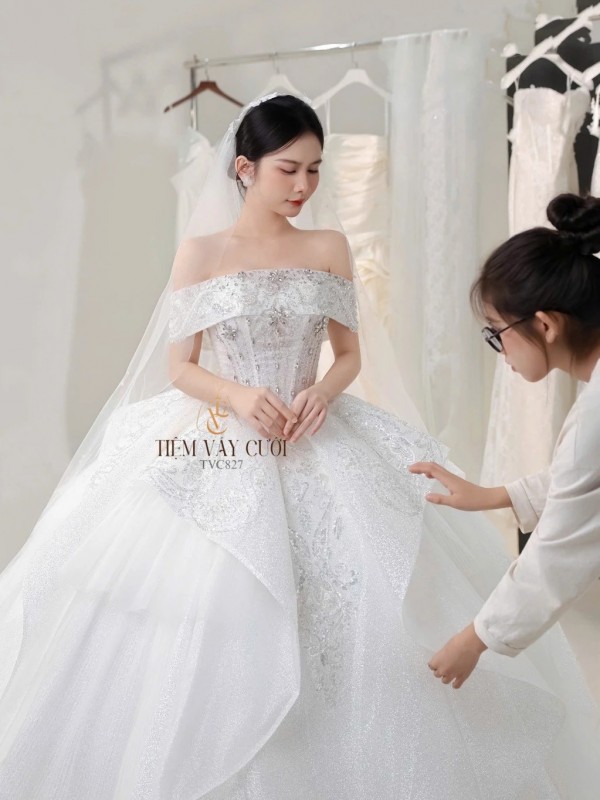 TVC827 Váy Cưới Làm Lễ, Đầm Cưới Đi Tiệc, Voan, Bệt Vai Ngang, Tùng Bồng