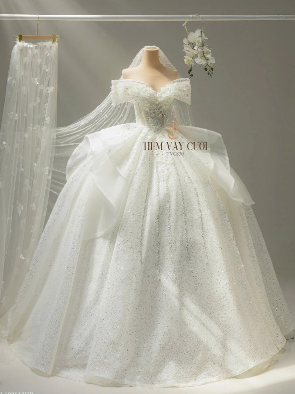 TVC830 Váy Cưới Làm Lễ, Đầm Cưới Đi Tiệc, Kim Sa Cúp Ngực, Tùng Bồng Bềnh