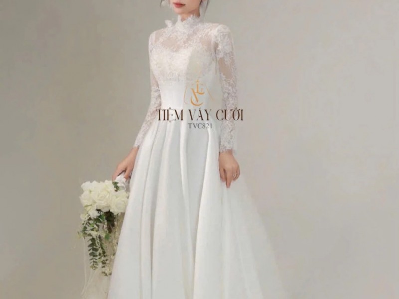 TVC821 Váy Cưới Đi Bàn, Đầm Cưới Dáng Xuông, Hoa 3D